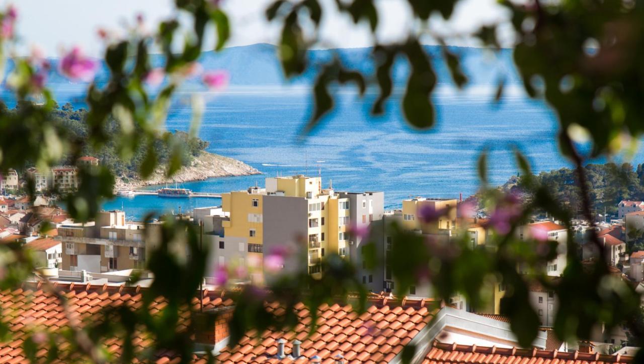 Apartment Iva With Sea View Makarska Exterior foto