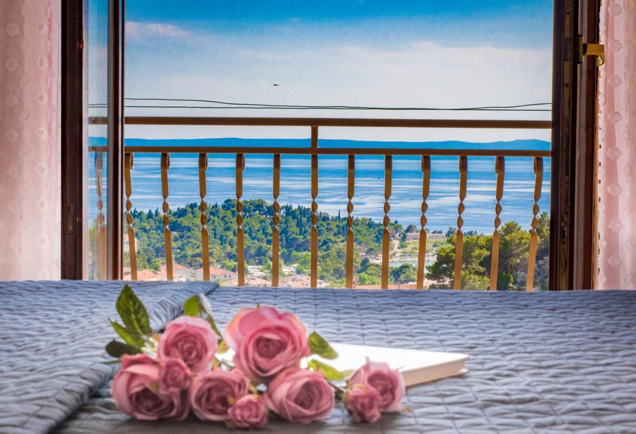 Apartment Iva With Sea View Makarska Exterior foto